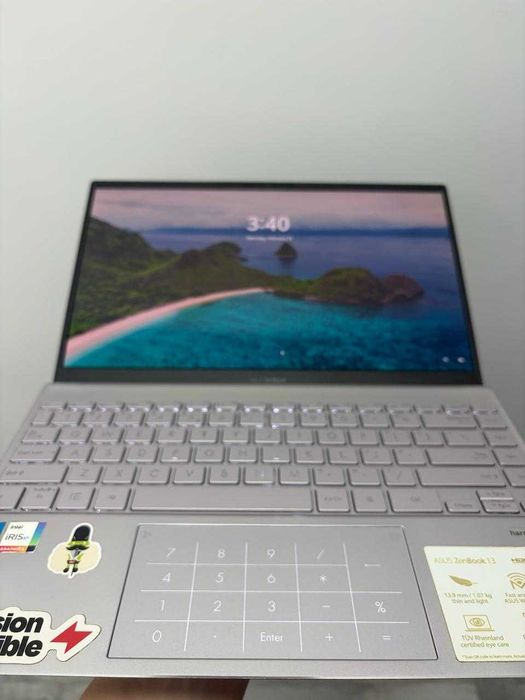 Asus ZenBook 13 UX325EA OLED i5 11th Gen / 8GB / 512GB SSD