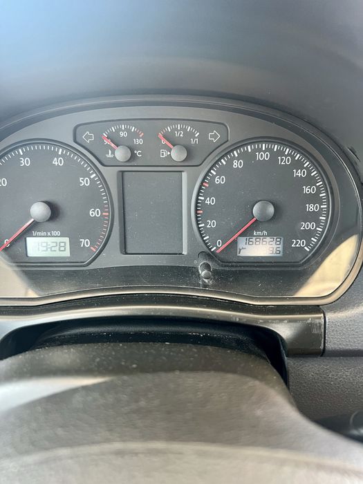 Vw polo , euro 4 , motor 1.4 benzina , an 2008