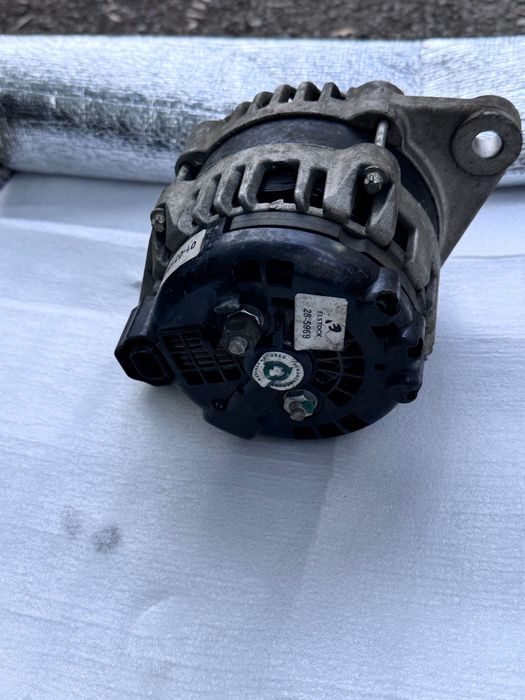 Алтернатор (Динамо ) за опел инсигния