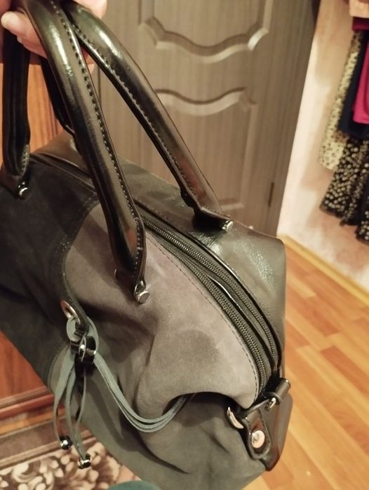 Продам женскую сумку