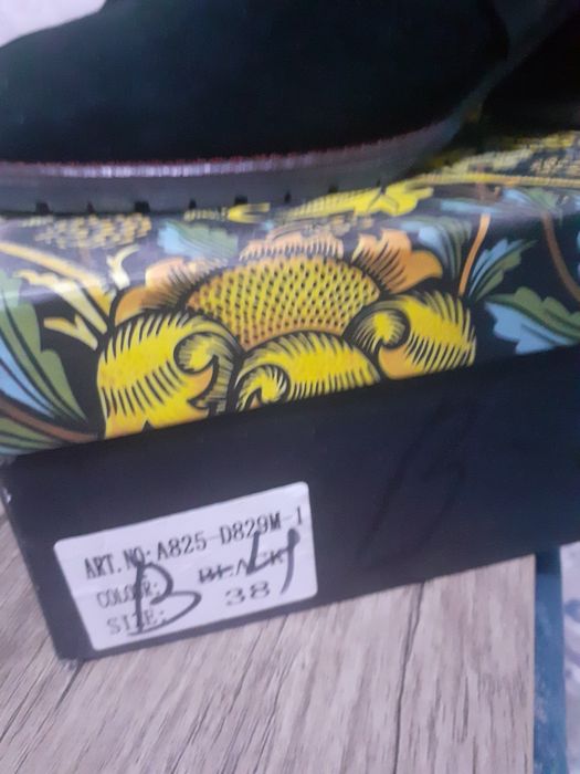 Замшевые зимние сапоги 38 размер