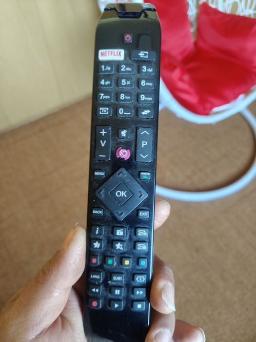 Смарт телевизор Хитачи49инча