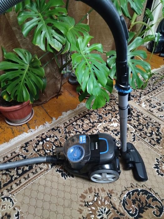 Пылесос ФИЛИПС кантейнер