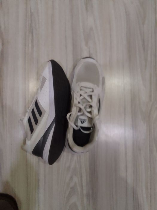 Маратонки Адидас