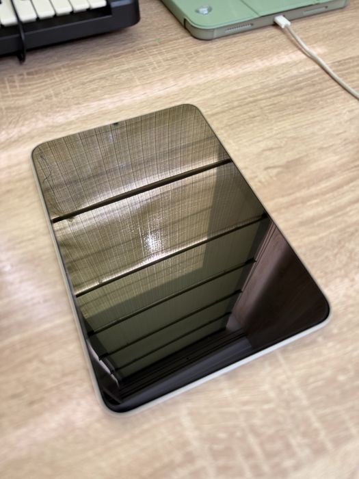 Продам Ipad mini