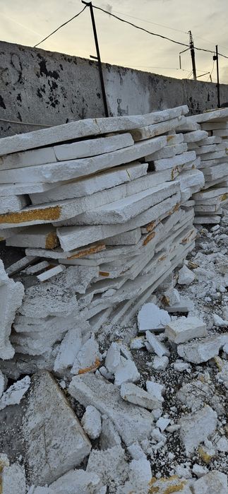 Продам пенопласт - лом.