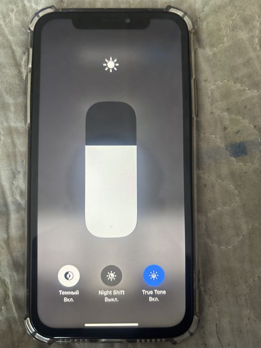 Телефон iphone XR