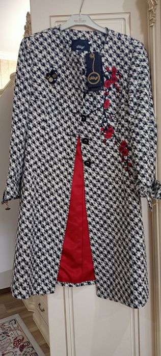 -р 46. новвый можно на подарок или приданное.