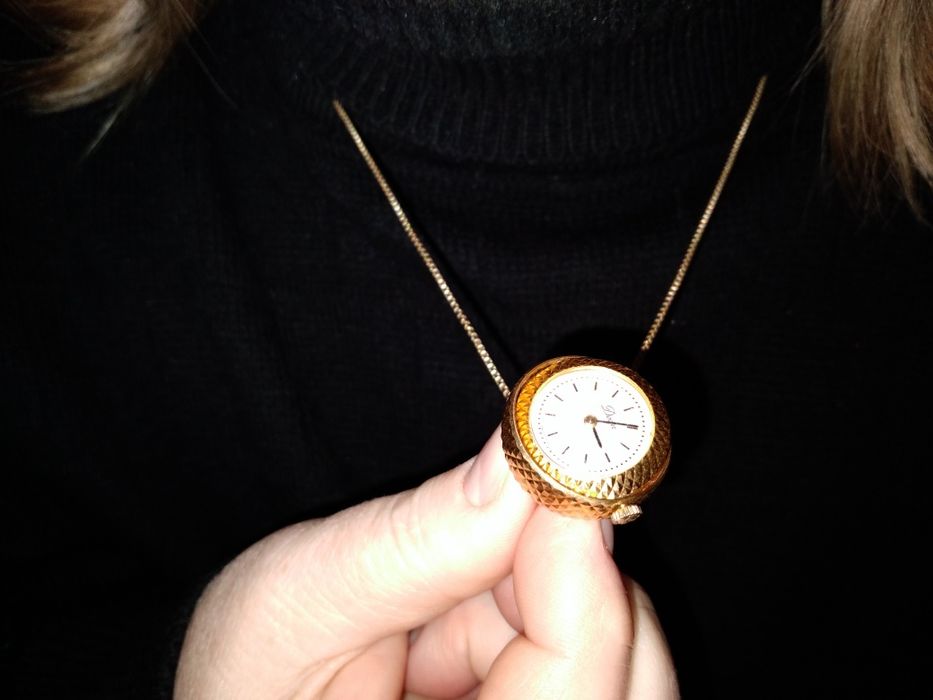 Ceas DOXA damă tip pandantiv