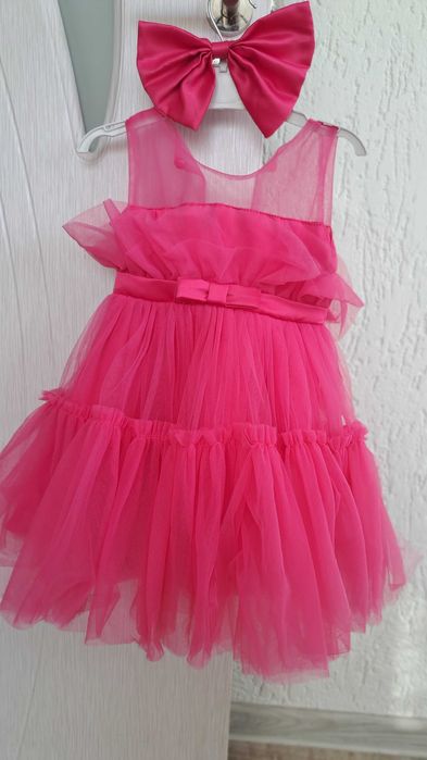 Детски рокли и маратонки