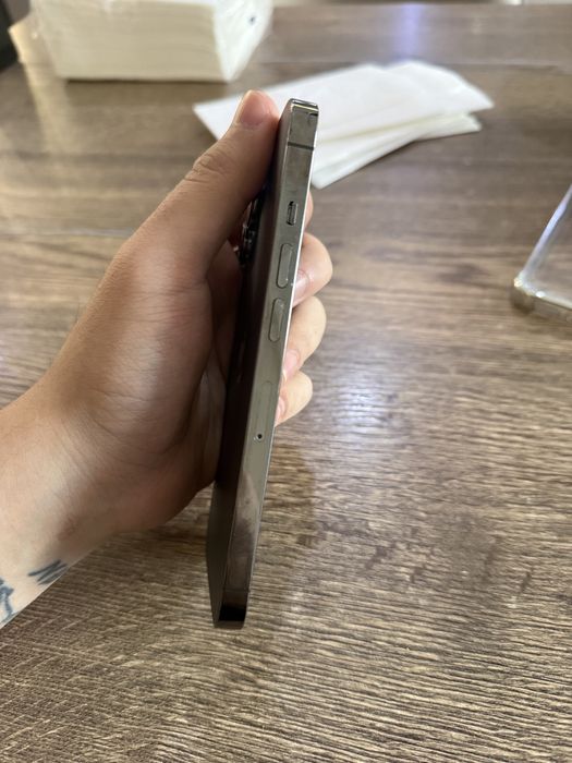 Продам Iphone 13 PRO 256