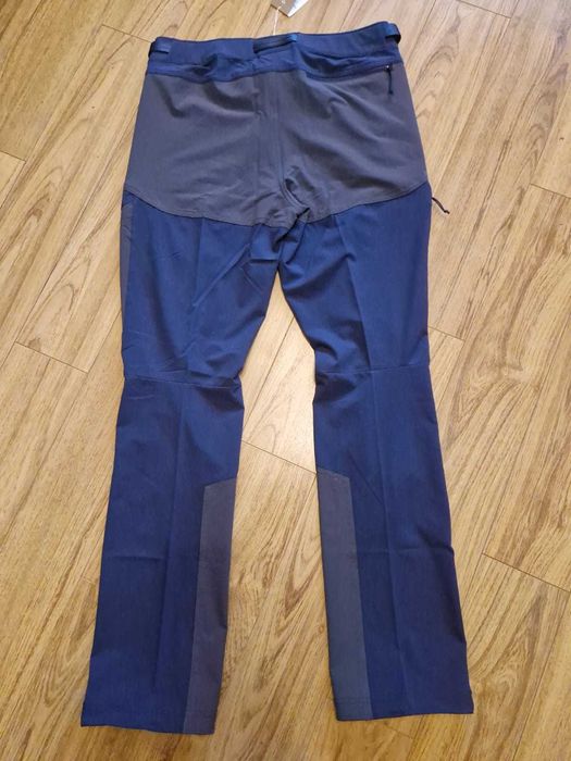 Pantaloni softshell Patagonia, nunte, tura, masura 30, salewa, mammut,arcteryx