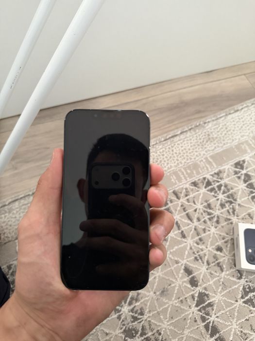 Продам айфон 13 128gb