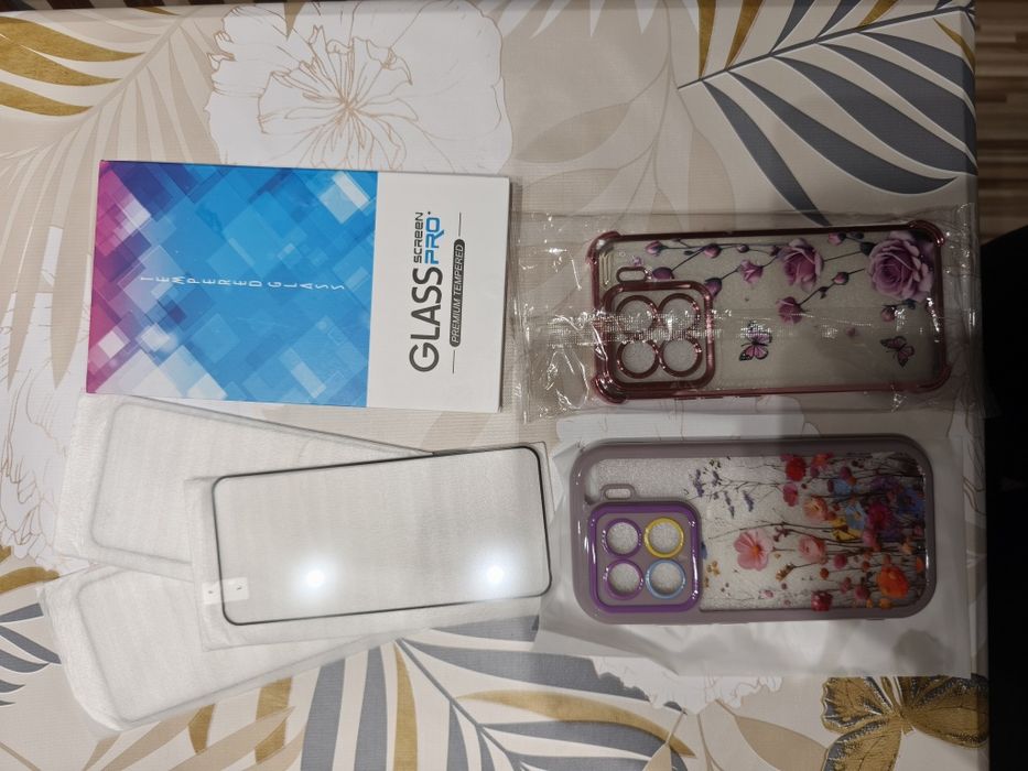 Стъклен протектор и кейс за Xiaomi 15