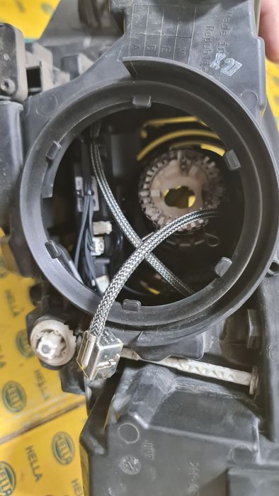 Far xenon led Skoda Superb 3 3v b8 3V1941016A dreapta avariat