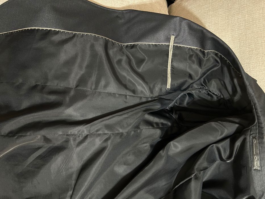 Костюм двойка. Бренд- Giovanni Gilbert.