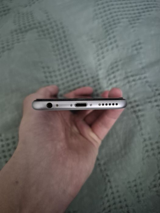 iPhone 6s 32гб в идеальном состоянии