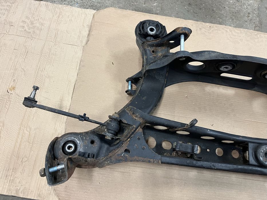 Заден мост за Mercedes E-class W210 Седан