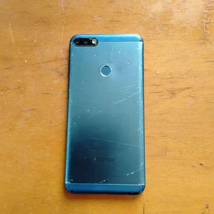 Xonor sotiladi aybi bor ekran