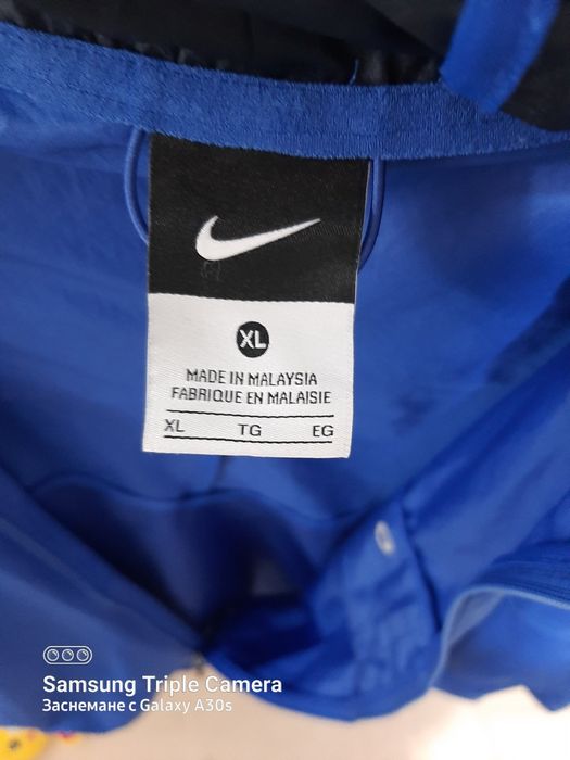 Оригинални ветровки Nike