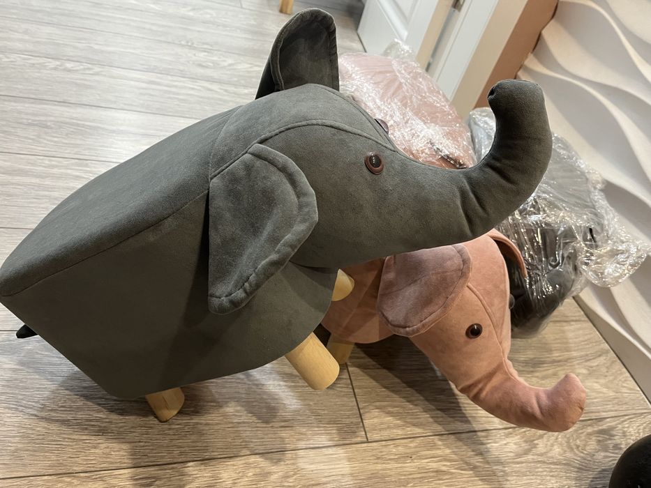 Продаются пуфики