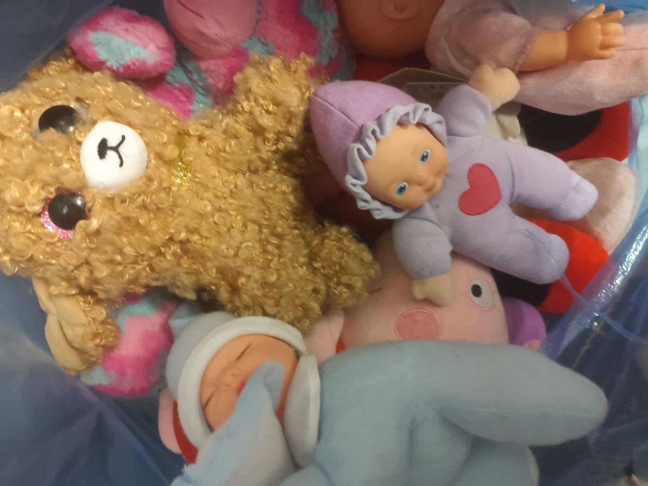 Продават се от снимките играчките