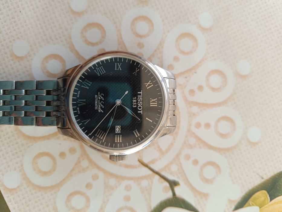 Часовник Tissot автомат