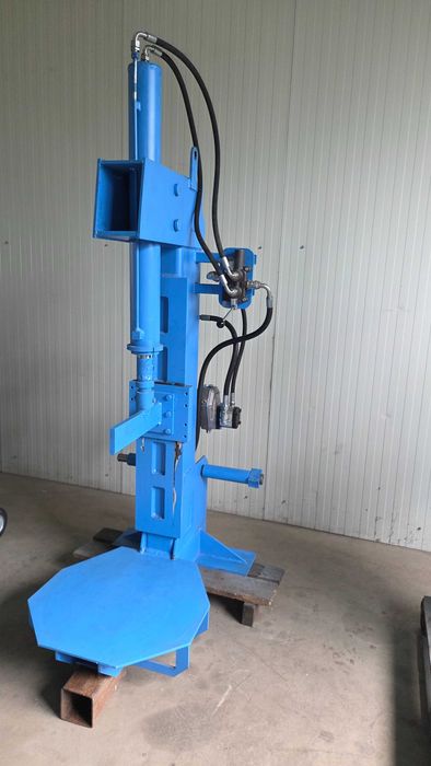 Despicator de lemne profesional - Diferite modele si forte- remorca