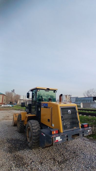 Фронталный погрузчик