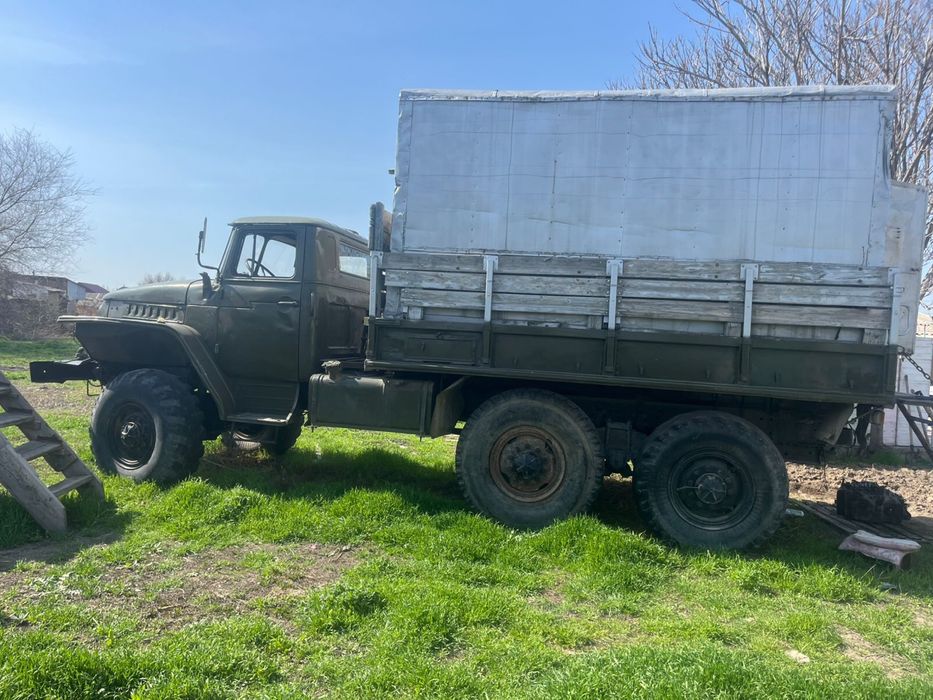 Пчеловодский урал с будкой!