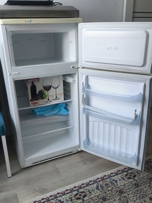 Холодильник в хорошем состоянии