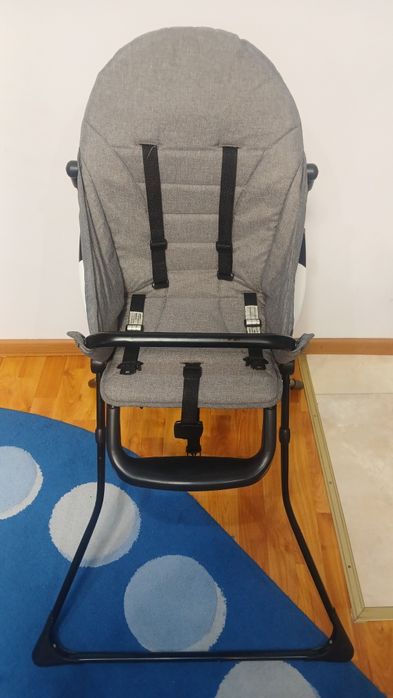 Scaun de masa bebe