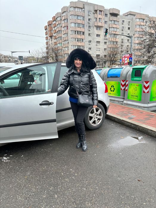 Vând Volkswagen golf