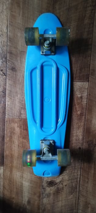 Продам скейтборд