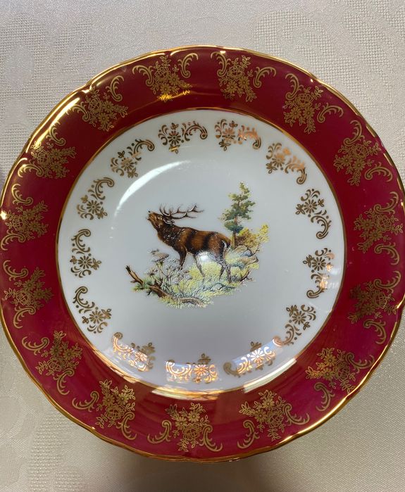 Продаются тарелки из серии «Охота»