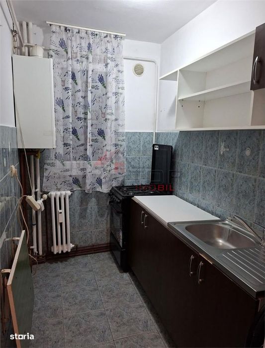 Inchiriere Apartament cu 2 camere Decomandat Podu Ros