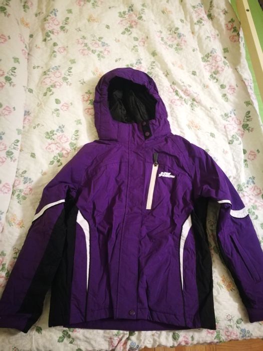 Продавам детско ски яке 35 лв