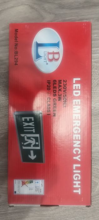 Lampa exit interior-exterior noi la cutie