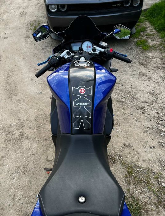 Yamaha yzf r125.