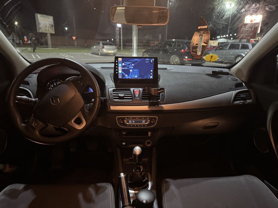 Renault Megane III 1.4 TCe – 2011 | Xenon • CarPlay • 2 seturi roți