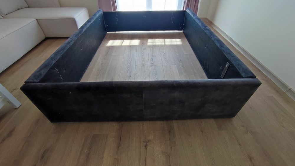 Pat  160/200 nou , fara somiera