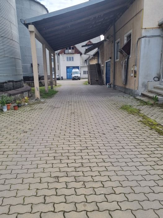 Închiriem spațiu pentru producție alimentară în centru - SÂNPETRU - Brașov