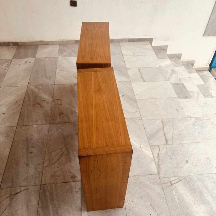 Комплект 2 дървени етажерки 70x70 – модерна визия и здравина