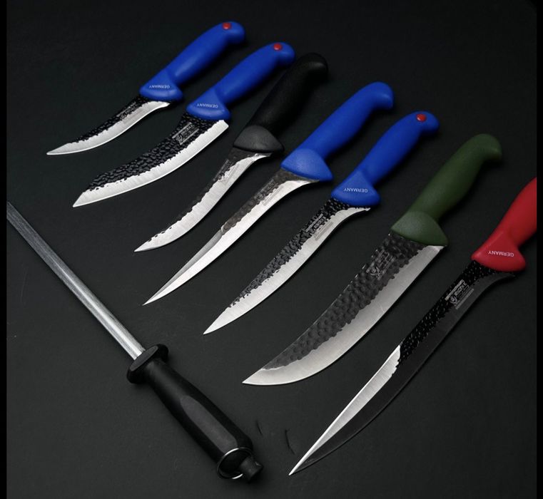 SET Macelarie Black Edition 8 piese
profesionale fier forjat