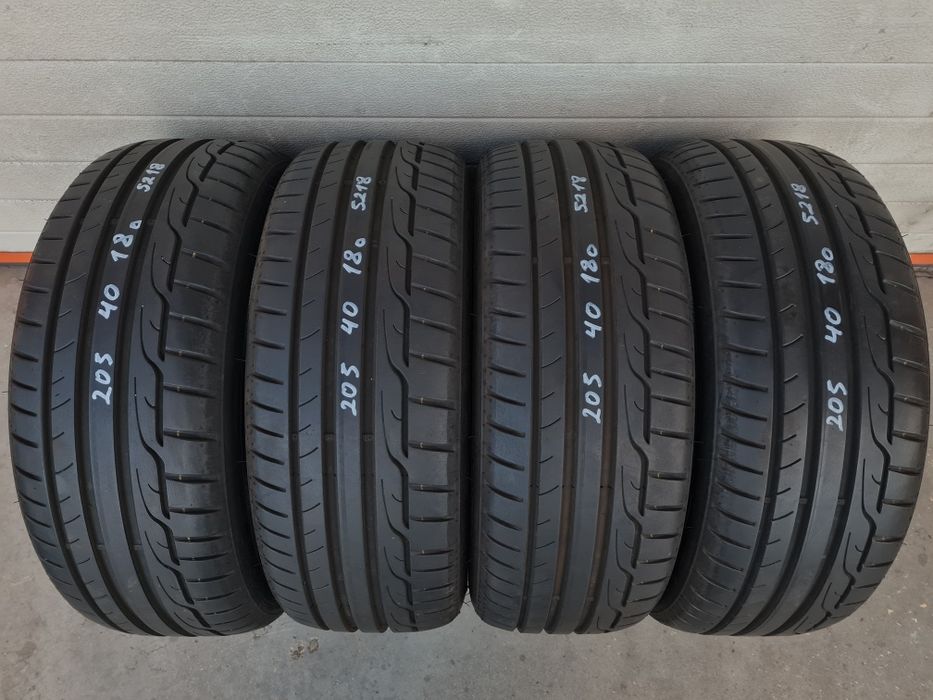 Летни гуми 4 броя DUNLOP SportMaxx RT 205 40 R18 дот 5218
