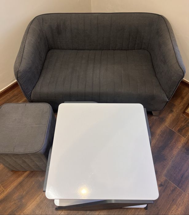 Диван таборетка и маса