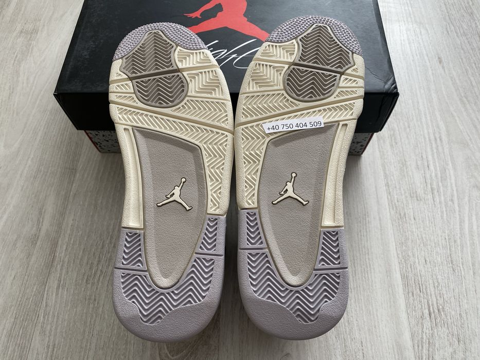 Jordan 4 Retro Frozen Moments 40