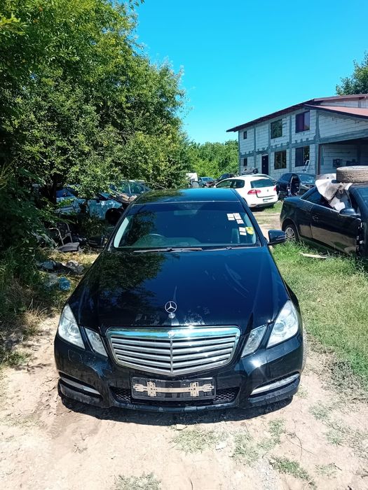 Dezmembrez mercedes E class w212 motor 2.2 D cod motor om651 cp 170