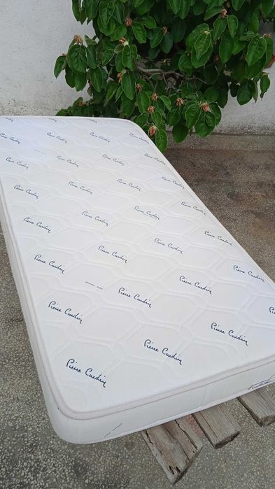 Детски  матрак от Magniflex Baby Pierre Cardin за стаята и  градината