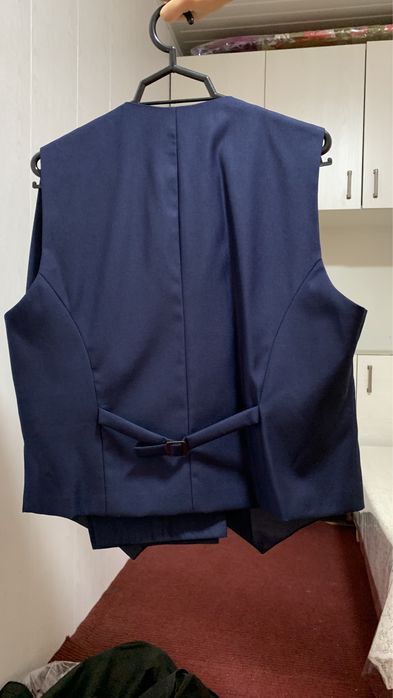 Kostyum shim bir marta kiyilgan